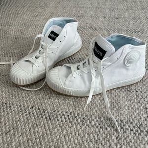 Komrad Canvas High Top Sneakers